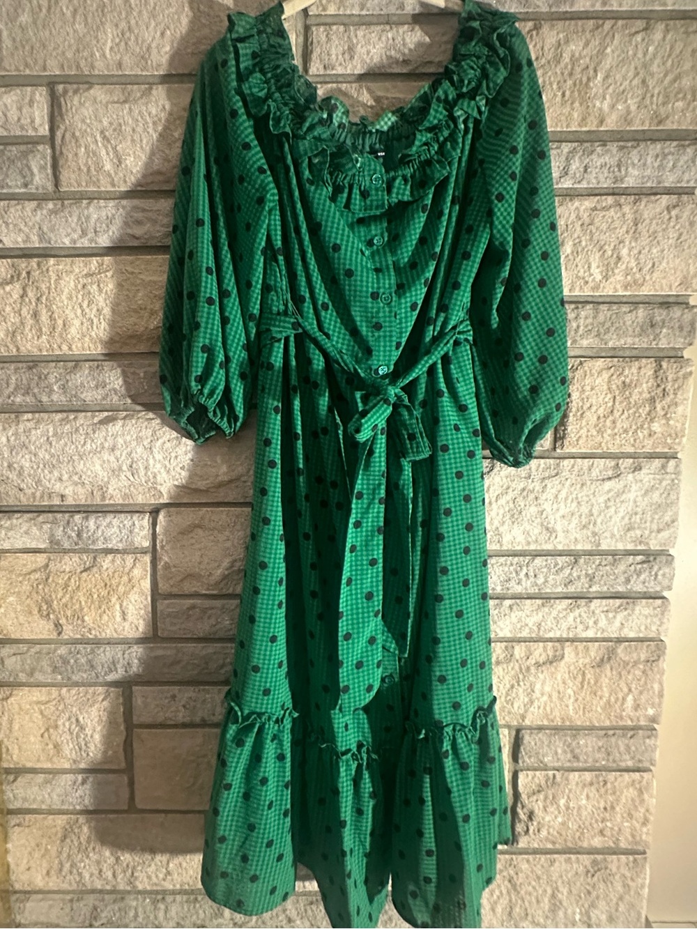 Who What Wear Green Polka Dot Ruffled Maxi Dress